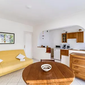 https://welkeys-apartment-avenue-gazan.fr-provencehotel.com