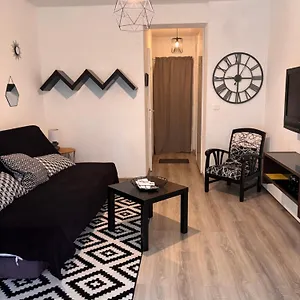 https://bandol-appartement.fr-provencehotel.com